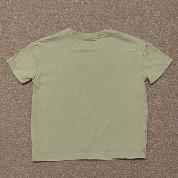 Baby Gap Boys Toddler Light Avocado Green Short Sleeve Pocket T-Shirt - Picture 3 of 5